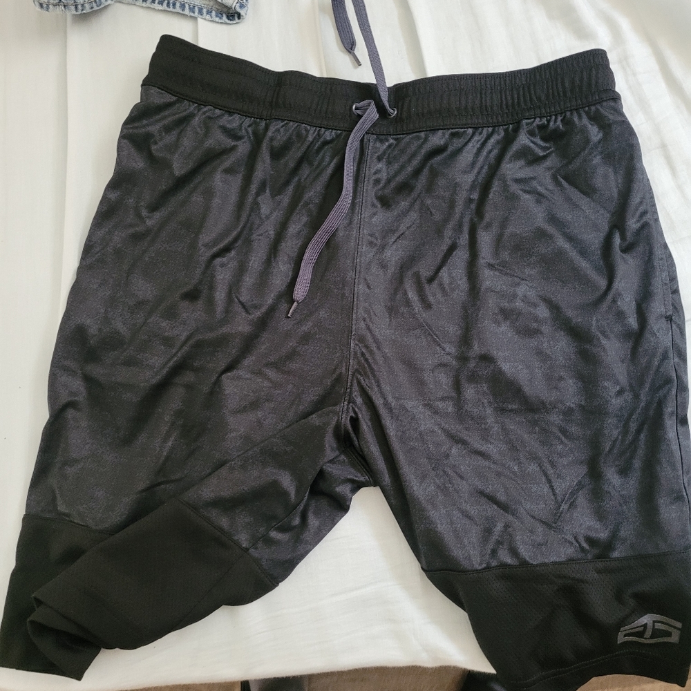 Tapout shorts